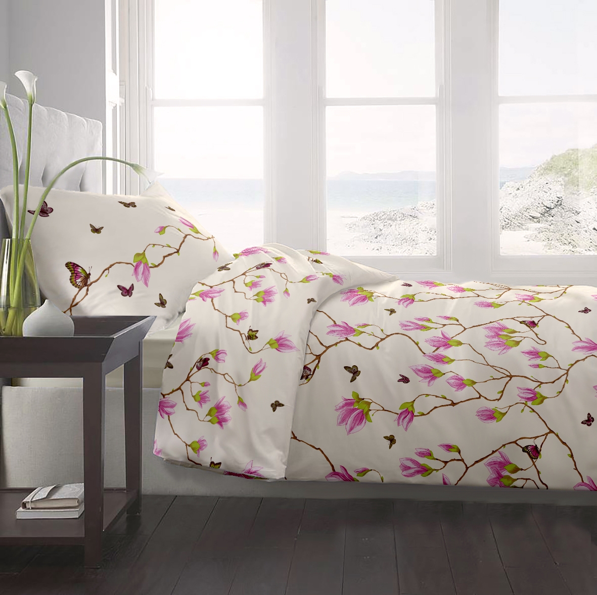 Lenjerie pat Renforce desen Magnolia Butterfly-v.1 Vanilla Lenjerie pat Renforce desen Magnolia Butterfly-v.1 Vanilla